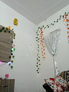 Shenuxbabie online show from July 26, 4:26 pm