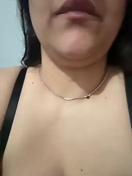 daianaspencer online show from April 3, 7:39 am