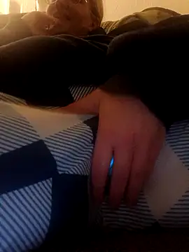 NoLubricantNeeded online show from October 22, 6:35 pm