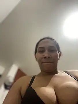 Carola-Ross online show from December 16, 8:15 pm