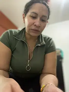 Carola-Ross online show from March 26, 5:58 pm