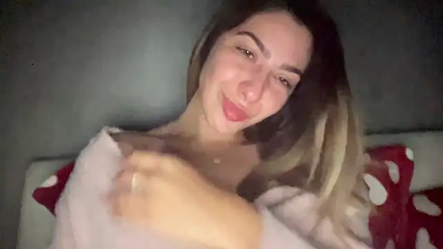 sarrah rossy online show from November 21, 11:07 pm