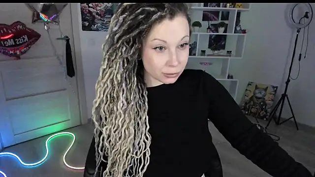 HoneySallyMoore online show from March 12, 1:19 am