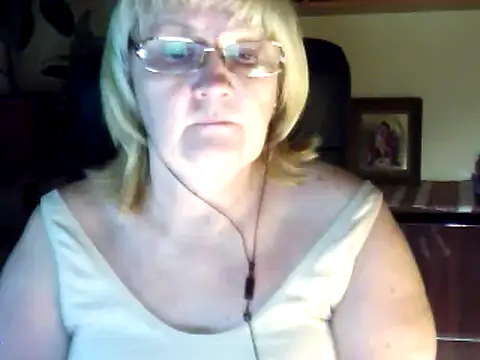 Violet5364 online show from November 9, 9:44 pm