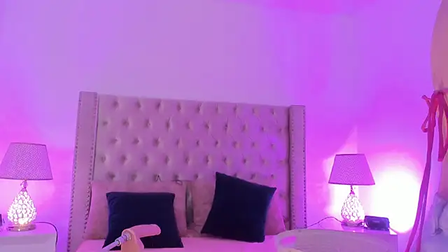 CandieGilson   online show from January 17, 12:34 pm