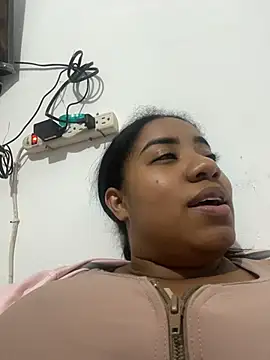 kendrakaramelo online show from April 19, 2:33 am