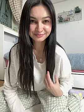 lunalovelee online show from November 16, 12:27 pm