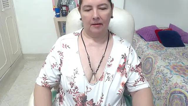 leonela 69 online show from May 28, 1:58 am