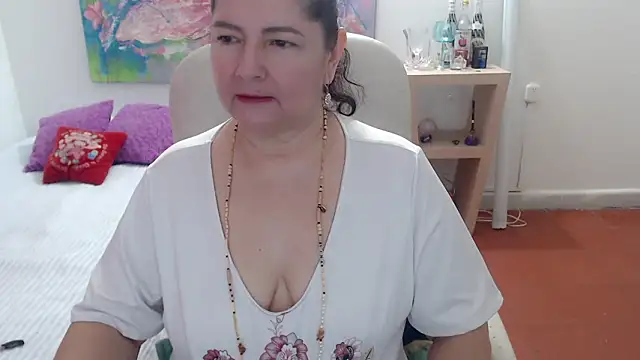 leonela 69 online show from March 19, 1:10 am