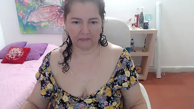 leonela 69 online show from January 7, 1:31 am