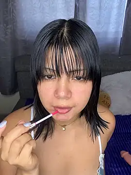 ZafiroKlein online show from November 18, 8:43 pm