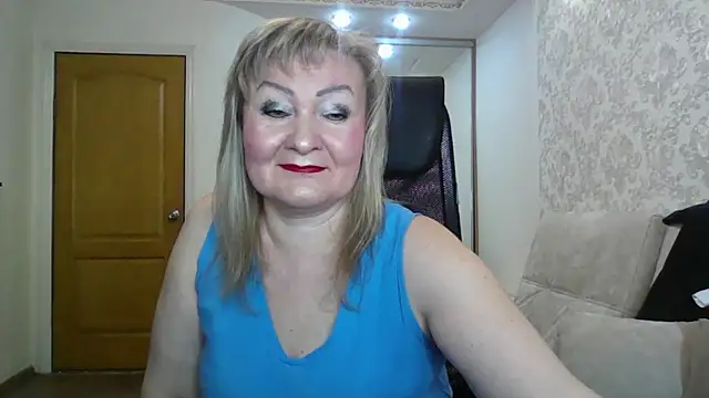 Victoria secrets  online show from November 25, 7:10 am