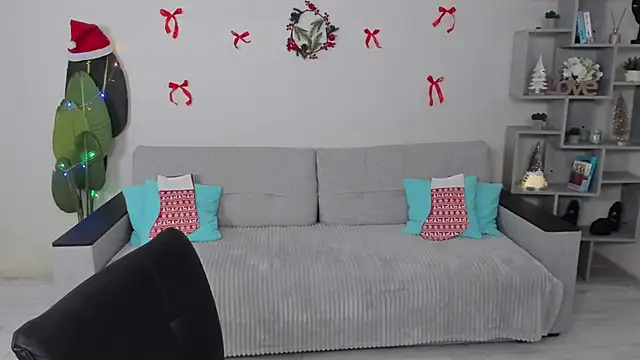 GabriellaMays online show from December 19, 5:10 am