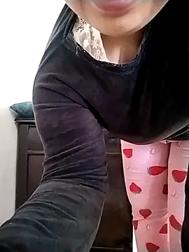 Dalou3a-69 online show from April 2, 1:41 pm