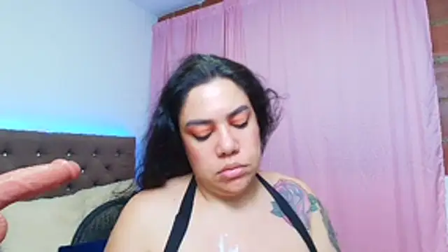 titqueenx online show from July 16, 2:38 am