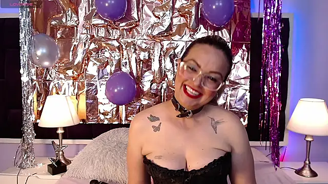 Azaahara  online show from March 31, 1:22 pm