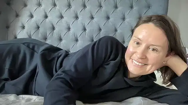 Snapshot of eatmypie69 chatting on September 30, 9:26 am eatmypie69 online show from September 30, 9:26 am