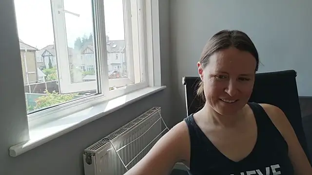 eatmypie69 online show from July 10, 9:21 am