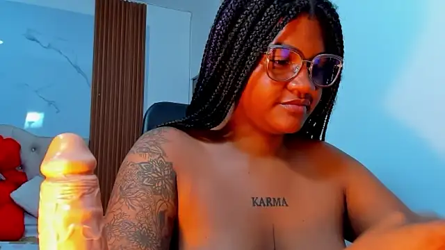 ZahraRose online show from January 8, 8:24 pm