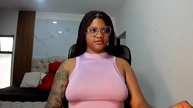 ZahraRose online show from February 27, 8:30 pm