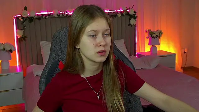 EveMundie online show from December 23, 9:46 am