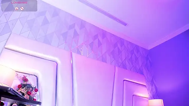 AnahisBennett online show from December 18, 5:12 am