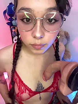 Emma Winslow online show from November 27, 6:16 am