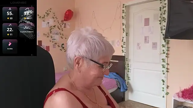 Sandra Snowflake online show from April 22, 11:51 am