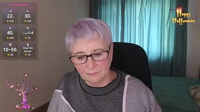 Sandra Snowflake online show from November 4, 11:59 am