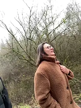 AvaFlowers6 online show from December 16, 8:42 am