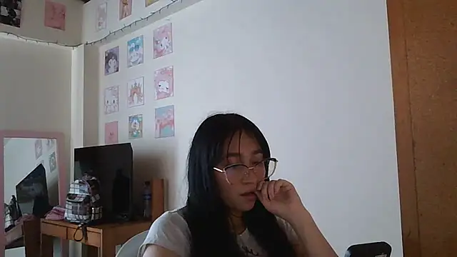 Arielle lov online show from November 13, 9:14 pm