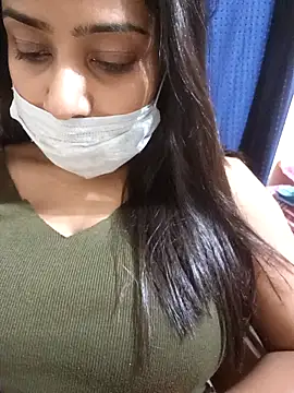 COZY ROZI online show from November 15, 7:48 pm