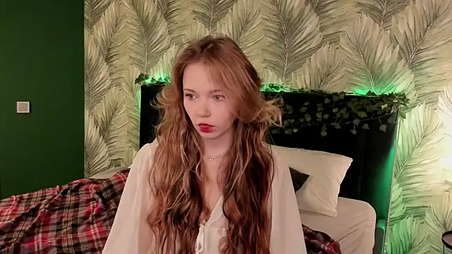 boozekirs  online show from November 4, 3:11 am