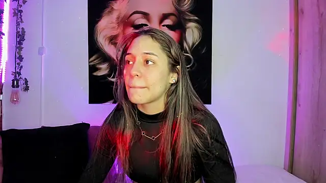 TANIA 06 online show from December 5, 1:34 pm