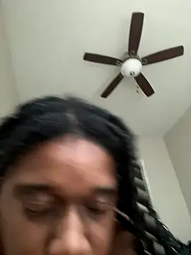 Deshay30 online show from September 29, 7:30 pm