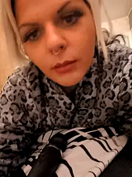 Glory Max online show from February 10, 5:49 pm