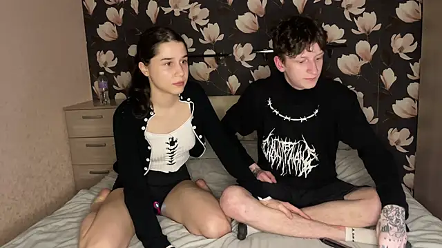 baby lesi online show from April 2, 6:27 pm