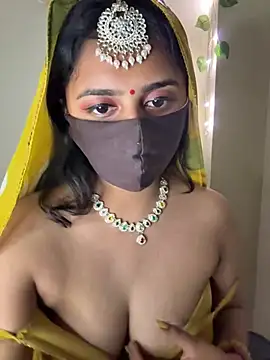 Dishasarmaa05 online show from February 7, 5:17 pm