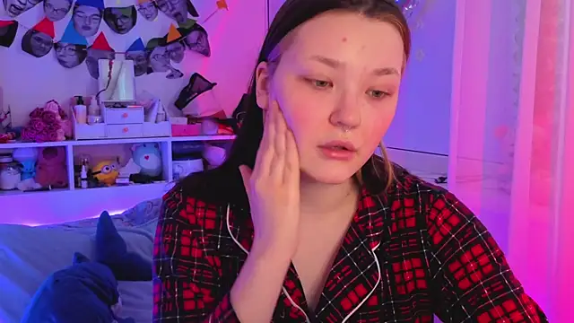 milliedoll online show from December 17, 5:33 am