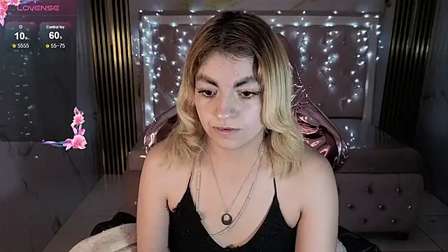 lili conor s online show from November 12, 3:26 am