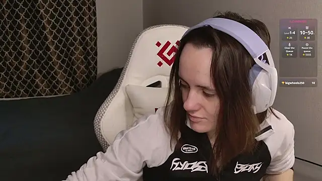 Luna Loveee online show from October 26, 3:57 am