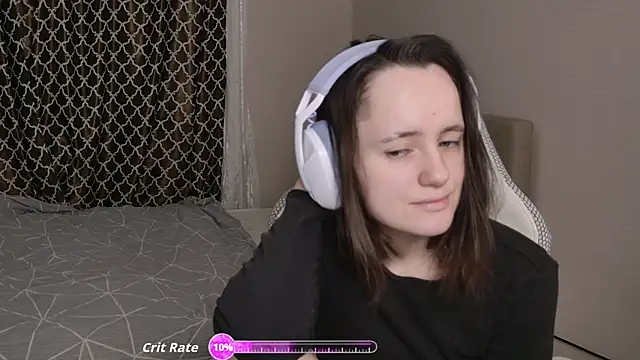 Luna Loveee online show from January 8, 3:43 am