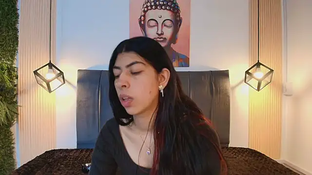 Cassie bloom online show from December 4, 8:53 pm