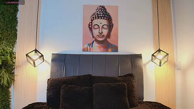 Cassie bloom online show from December 14, 8:14 pm