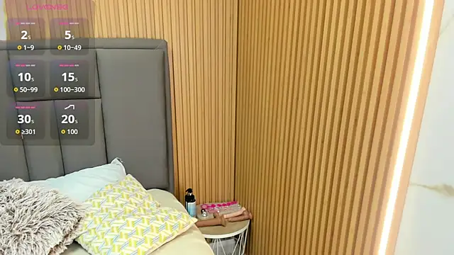 MEGANZARICK online show from November 29, 3:43 am