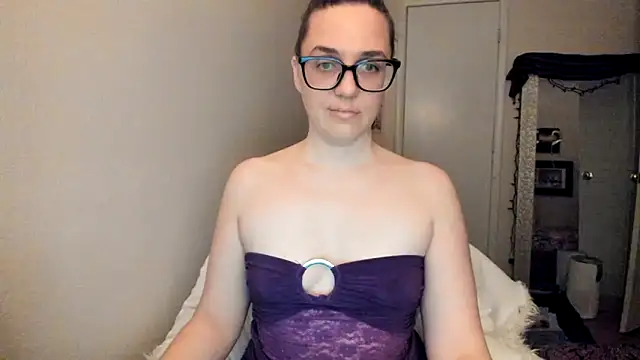 ladyleilah online show from October 24, 3:13 am