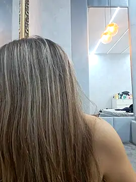 Bella Posh online show from November 5, 5:56 am