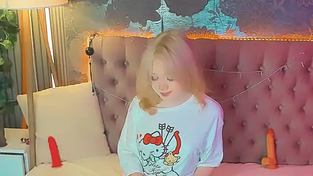 EmilyAngells online show from June 2, 6:03 am
