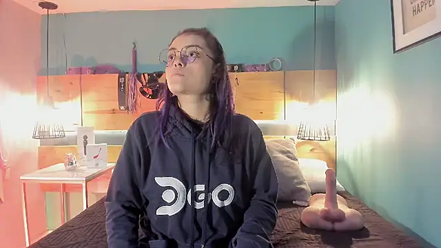 ChloeAllennn online show from November 4, 11:48 am