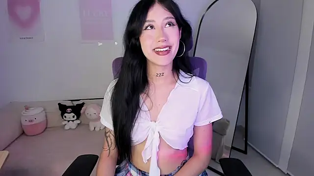 MiaWilsson  online show from April 11, 6:30 am